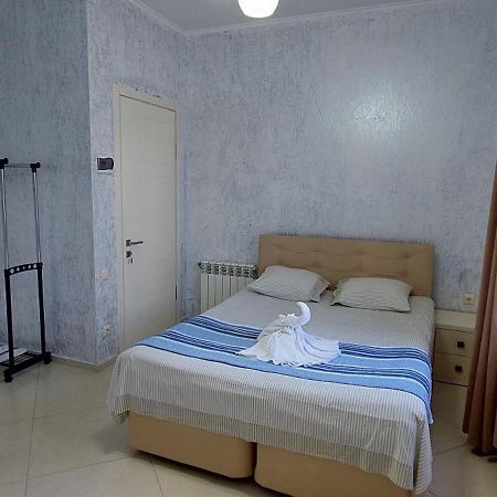 Hotel Ergo Batumi Exterior photo