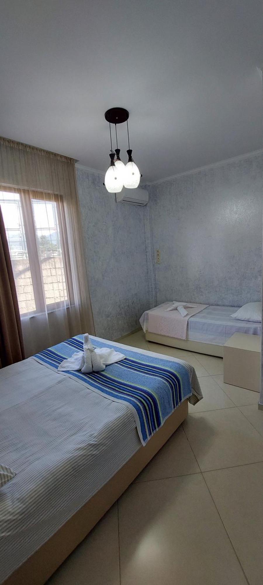 Hotel Ergo Batumi Exterior photo